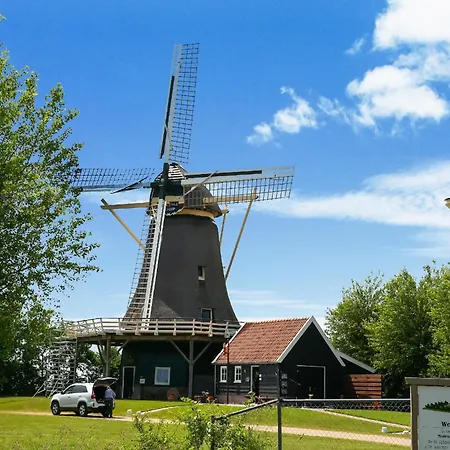 アパート In Near North Holland Coast, Cleaning Included *