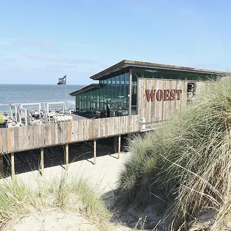 In Near North Holland Coast, Cleaning Included アパート